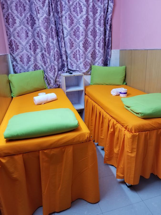 Golden Guest House Цзюлун Экстерьер фото